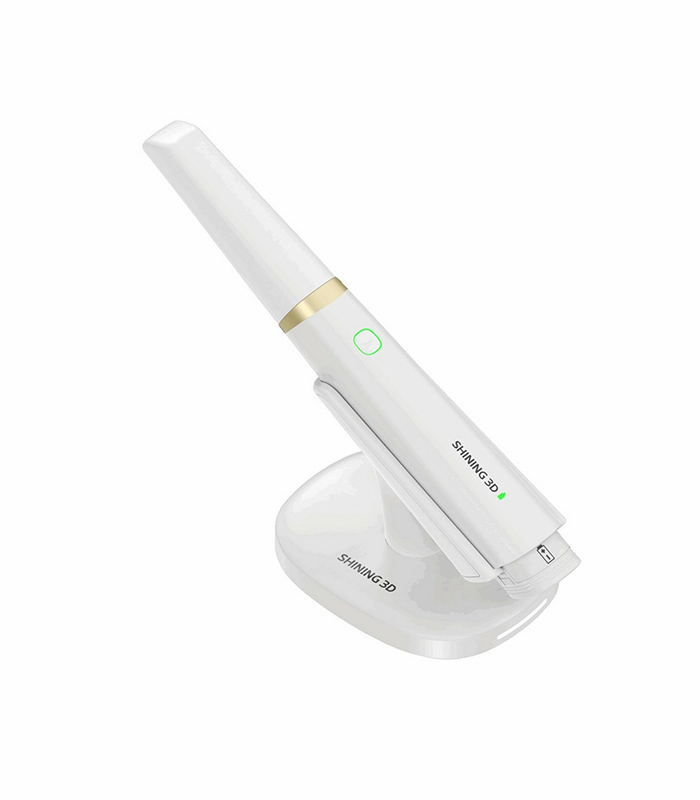 elf 2 Aoralscan Elf، اسکنر داخل دهانی سبک SHINING 3D با وزن ۱۰۶ گرم، دقت تا ۰٫۰۵ میلیمتر، IntelliBite و سه تیپ اسکن.